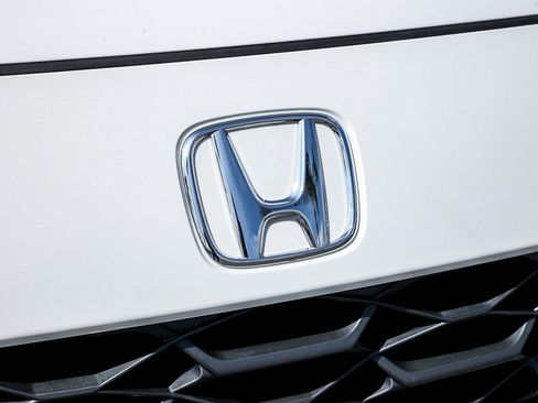 Used 2024 Honda HR-V LX image 14