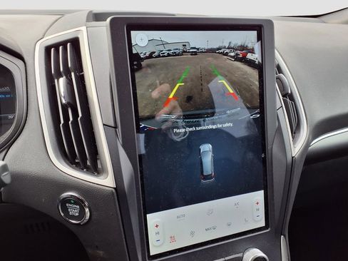 Used 2022 Ford Edge ST-Line image 11