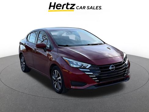 Used 2025 Nissan Versa SV image 1