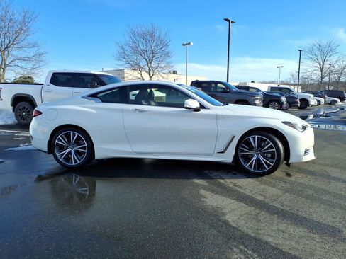 Certified 2022 INFINITI Q60 3.0t Luxe w/ Essential Package image 4