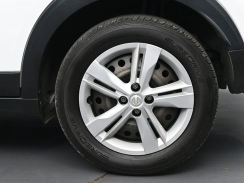 Used 2023 Nissan Kicks S image 17