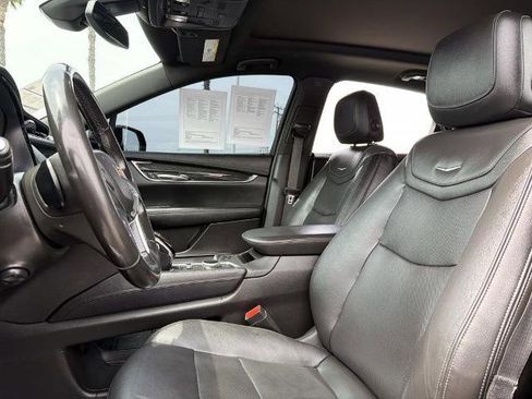 Used 2021 Cadillac XT5 Premium Luxury FWD image 23