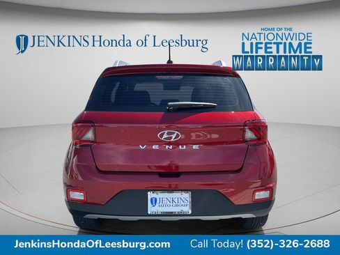 Used 2026 Hyundai Venue SEL FWD image 4