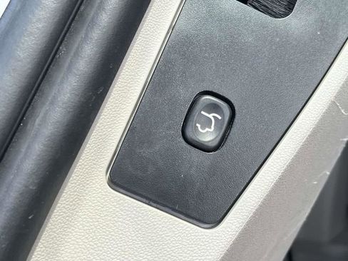 Used 2017 Dodge Grand Caravan SXT w/ Driver Convenience Group FWD image 21