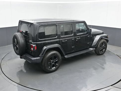 Used 2020 Jeep Wrangler Unlimited Sahara AWD/4WD image 26