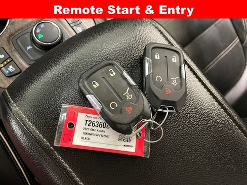 Used 2023 GMC Acadia Denali FWD image 7