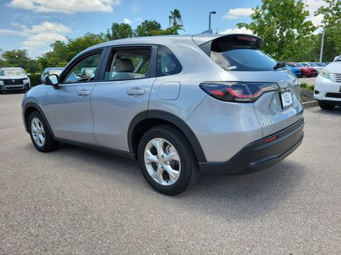 Used 2025 Honda HR-V LX image 4