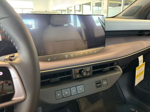 New 2026 Nissan Leaf SV+ w/ Illuminated Package image 17