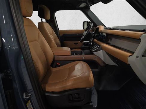 Certified 2023 Land Rover Defender 110 SE AWD/4WD image 10