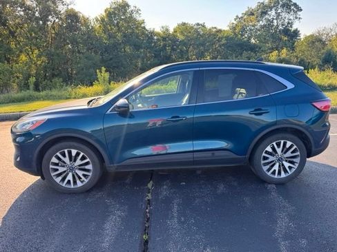 Used 2020 Ford Escape Titanium AWD/4WD image 6