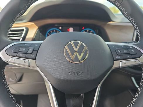 New 2026 Volkswagen Atlas SE image 24