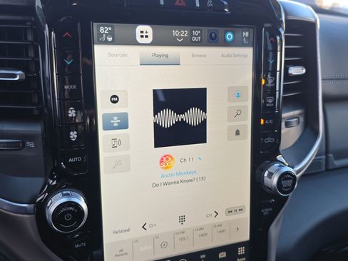 Used 2024 RAM 2500 Laramie image 29