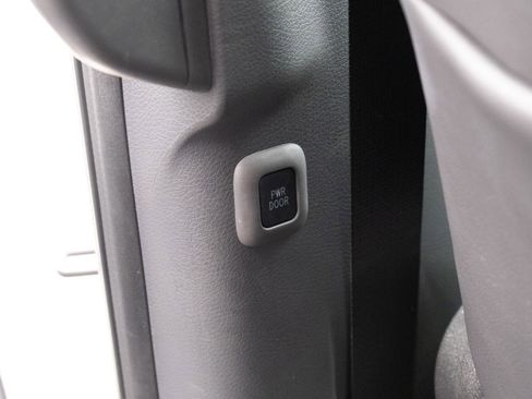 Used 2024 Toyota Sienna XSE image 23