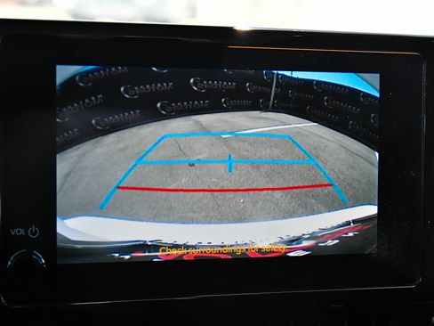 Used 2025 Toyota Corolla LE FWD image 17