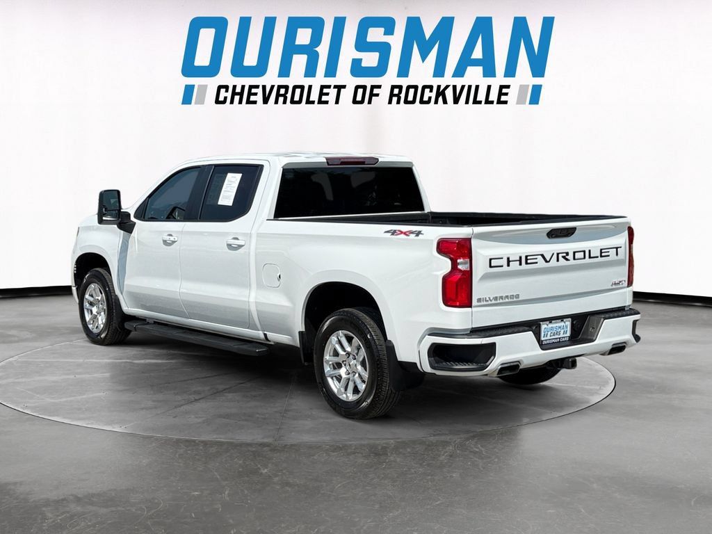Used 2022 Chevrolet Silverado 1500 RST w/ Max Trailering Package AWD/4WD image 4