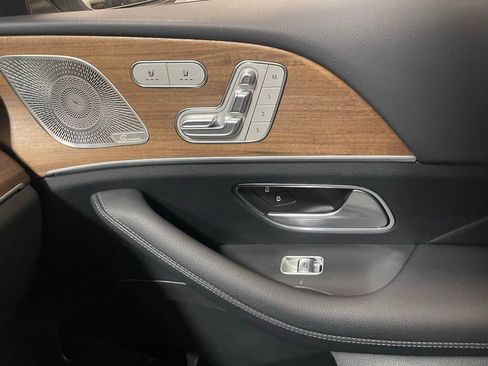 Used 2025 Mercedes-Benz GLE 350 4MATIC image 27