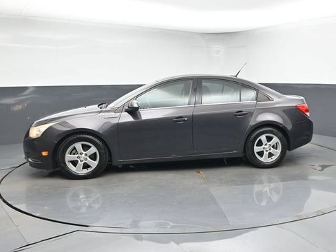 Used 2014 Chevrolet Cruze LT FWD image 4