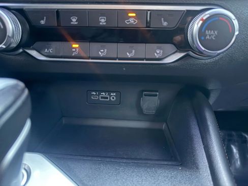 Used 2019 Nissan Altima 2.5 SR w/ SR Premium Package image 26