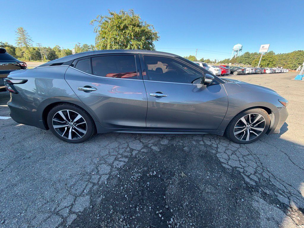 Used 2021 Nissan Maxima 3.5 SV w/ Floor Mat Group FWD image 3