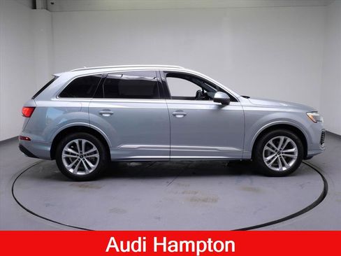 Certified 2025 Audi Q7 2.0T Premium Plus AWD/4WD image 4