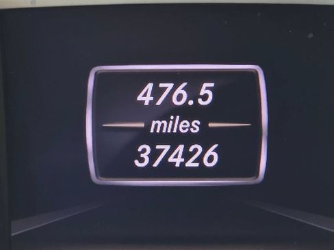 Used 2013 Mercedes-Benz SL 550 image 32