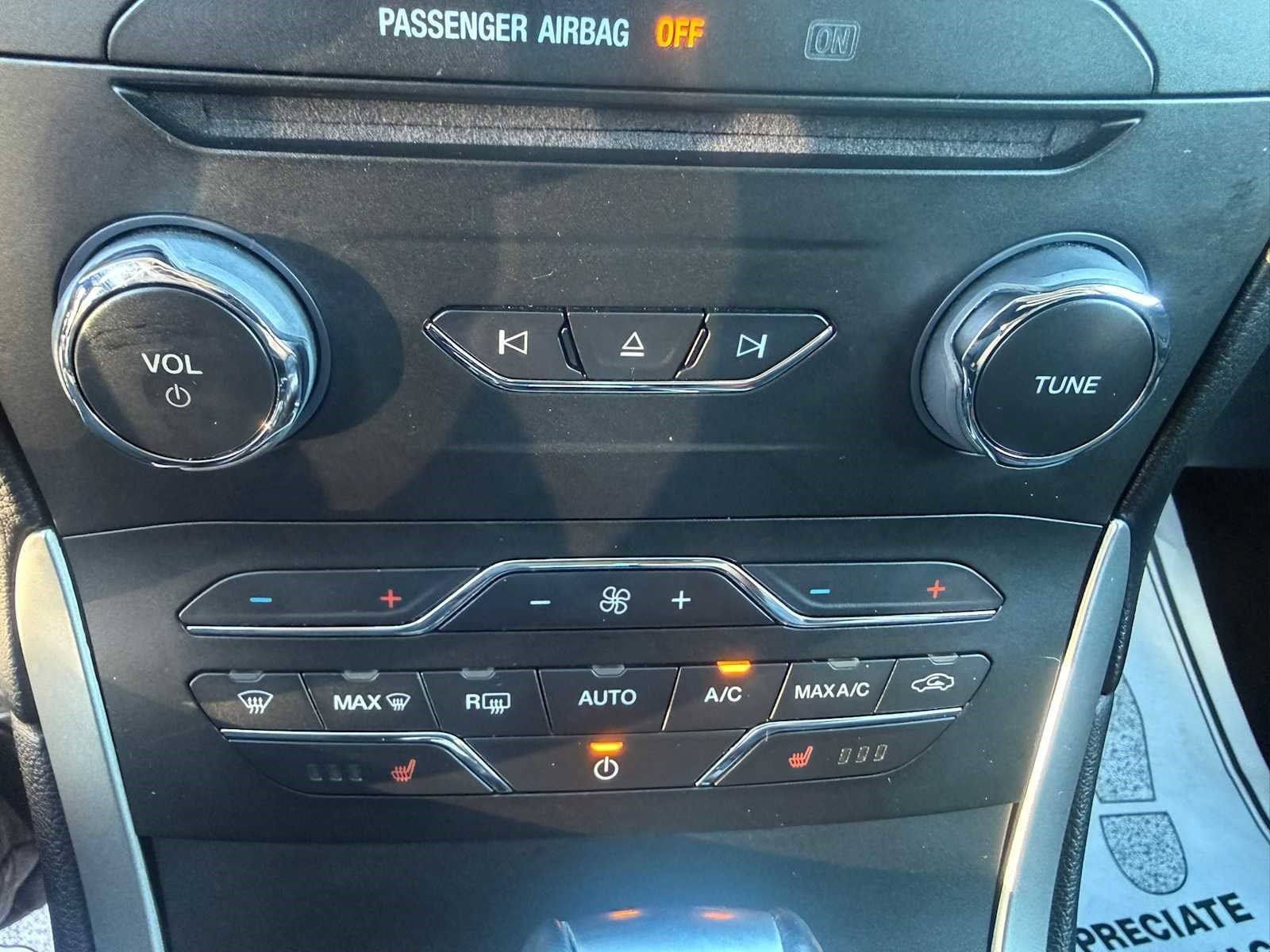 Used 2015 Ford Edge SEL w/ Equipment Group 201A FWD image 33