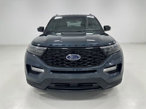 Used 2022 Ford Explorer ST-Line w/ Class IV Trailer Tow Package image 8