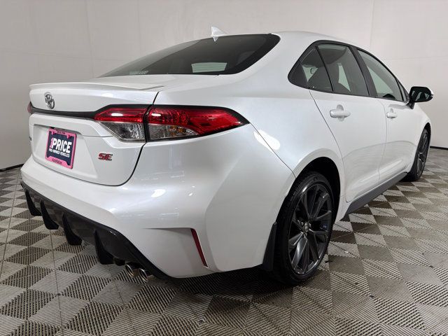Used 2025 Toyota Corolla SE FWD image 3