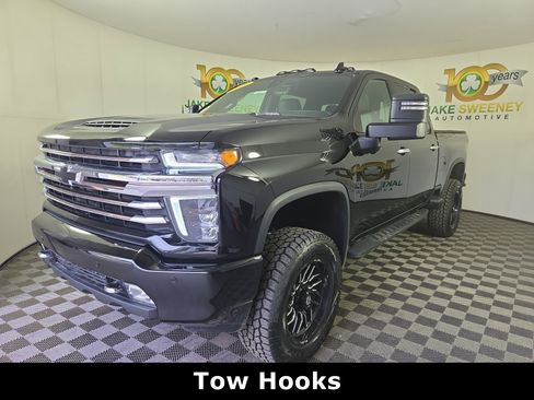 Used 2022 Chevrolet Silverado 2500 High Country w/ Z71 Off-Road Package AWD/4WD image 3
