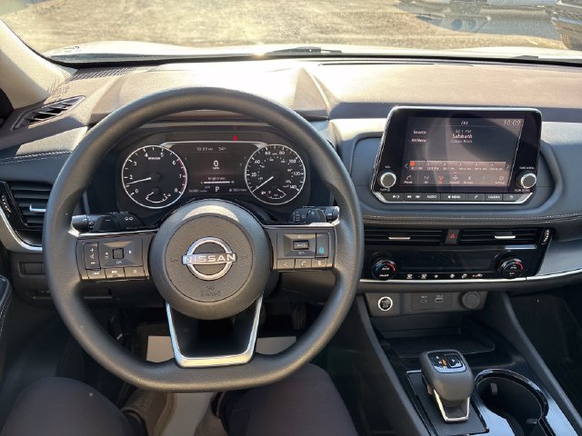 Used 2022 Nissan Rogue SV AWD/4WD image 10