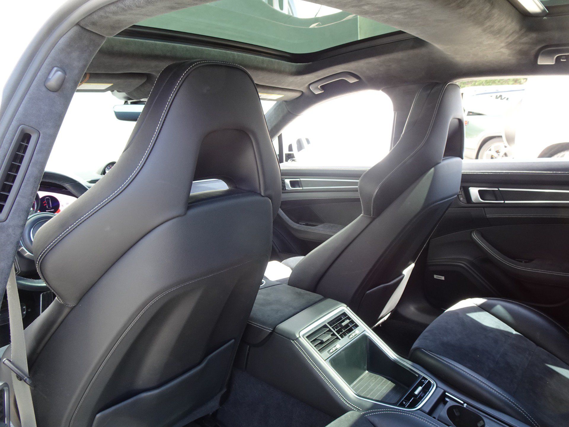 Used 2019 Porsche Panamera GTS AWD/4WD image 16