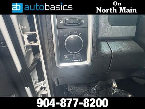 Used 2020 RAM 1500 Classic SLT AWD/4WD image 25