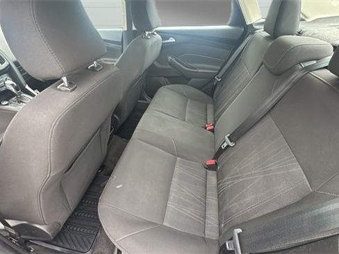 Used 2016 Ford Focus SE w/ SE Cold Weather Package image 26