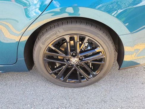 Used 2026 Toyota Camry SE w/ Multimedia Upgrade Package image 5