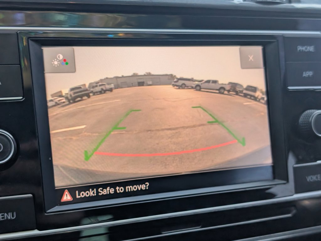 Used 2020 Volkswagen Golf 4-Door FWD image 20