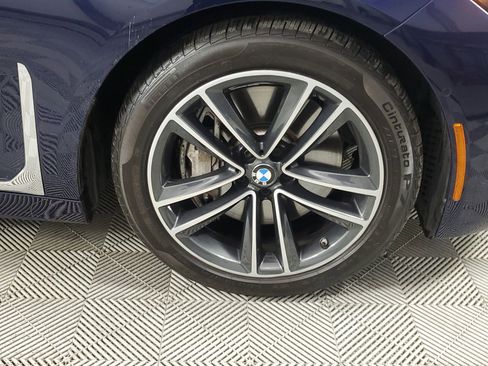 Used 2022 BMW 750i xDrive w/ Executive Package image 13