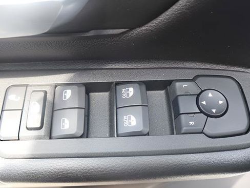 Used 2025 RAM 1500 Tradesman AWD/4WD image 16
