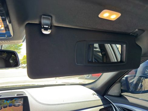 Used 2018 BMW M550i xDrive M550i xDrive Sedan 4D image 21