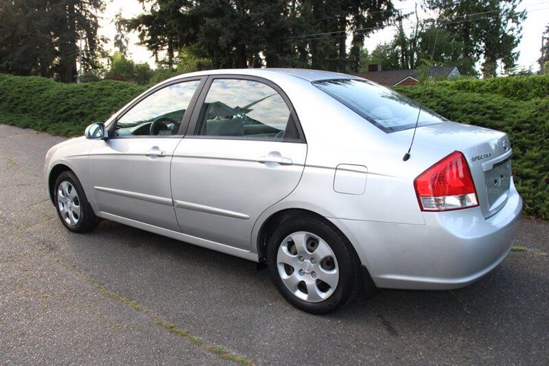 Used 2008 Kia Spectra EX FWD image 4