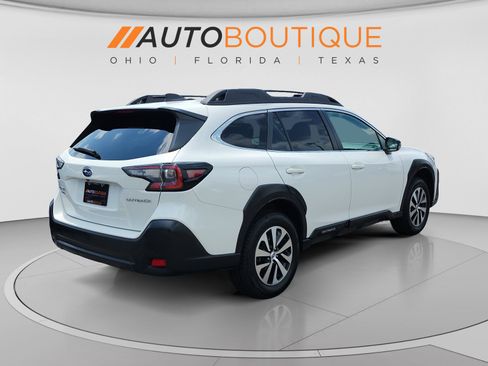 Used 2025 Subaru Outback Premium AWD/4WD image 5