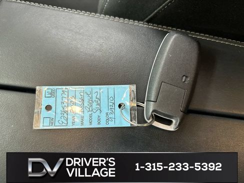 Used 2023 Nissan Rogue S AWD/4WD image 12