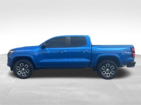 Used 2023 Chevrolet Colorado Z71 w/ Z71 Convenience Package 2 AWD/4WD image 5