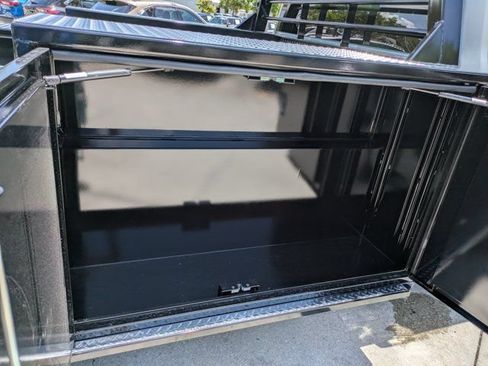 New 2026 Ford F550 4x4 Crew Cab Super Duty image 15