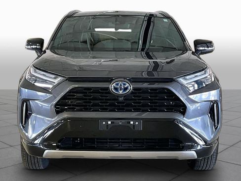 Used 2022 Toyota RAV4 XSE AWD/4WD image 3