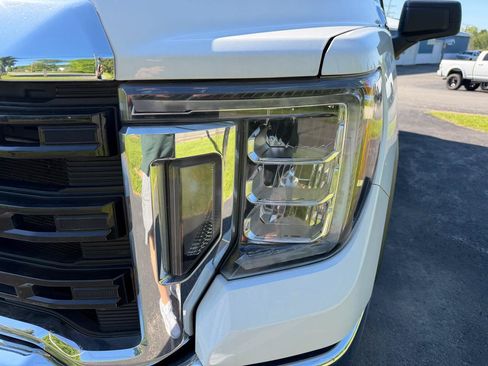 Used 2020 GMC Sierra 2500 4x4 Crew Cab w/ Convenience Package image 10