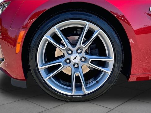 Used 2020 Chevrolet Camaro LT w/ RS Package RWD image 10