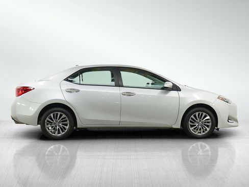 Used 2017 Toyota Corolla XLE FWD image 6