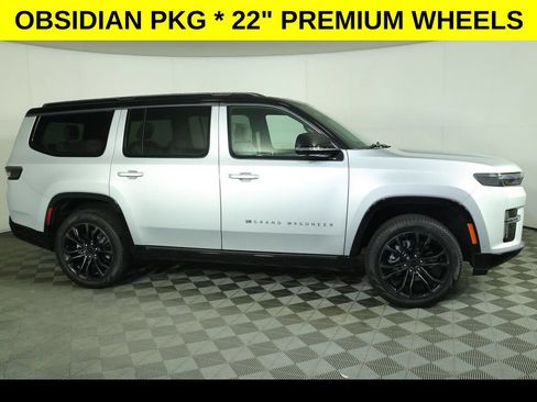 Used 2026 Jeep Grand Wagoneer Summit AWD/4WD image 10