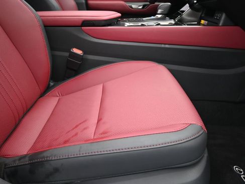 Used 2025 Lexus NX 250 FWD w/ Towing Package (2000 Lbs) image 25