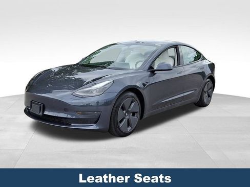 Used 2023 Tesla Model 3 Standard Range RWD image 4